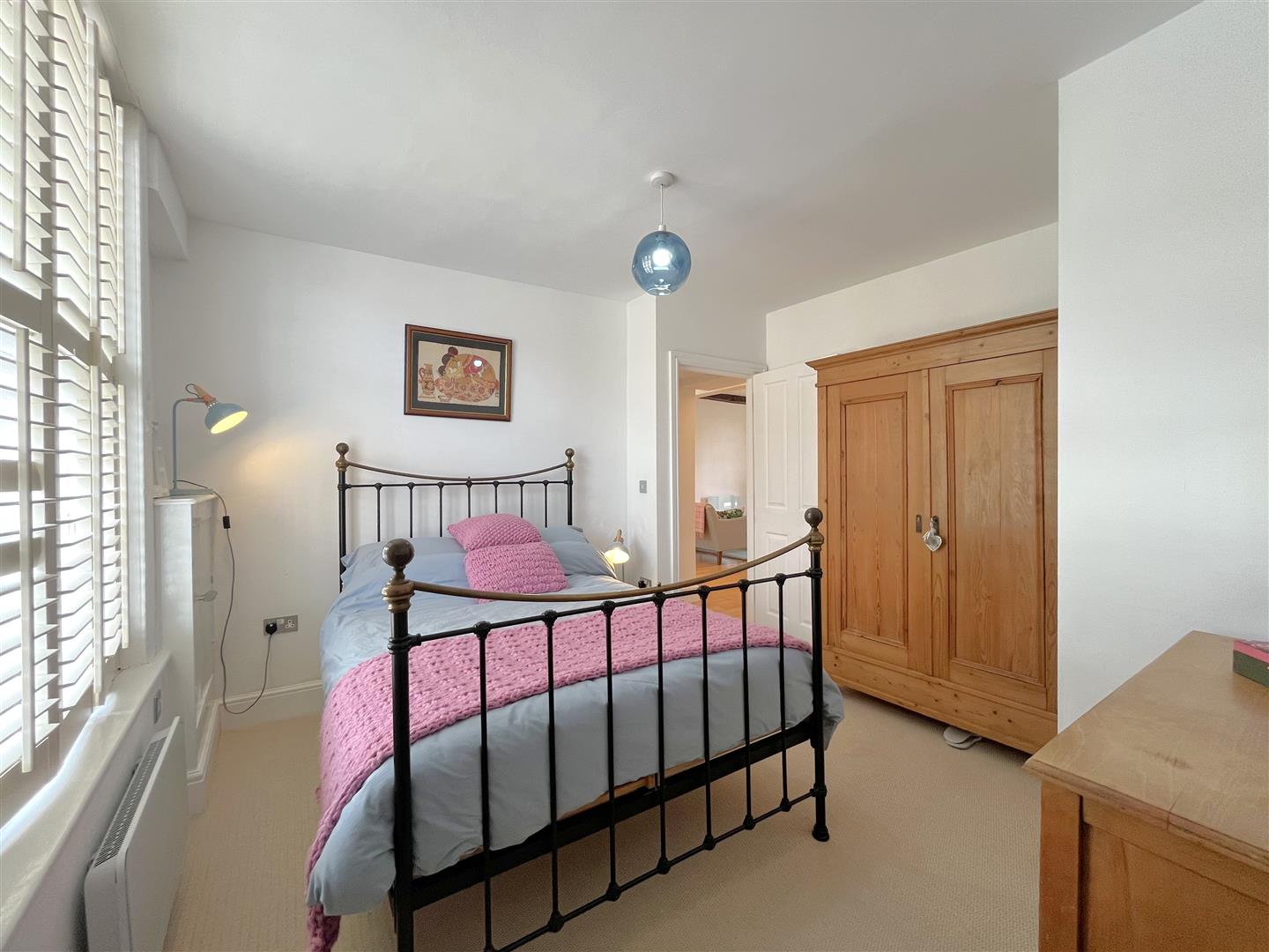 Saltisford, Warwick 16