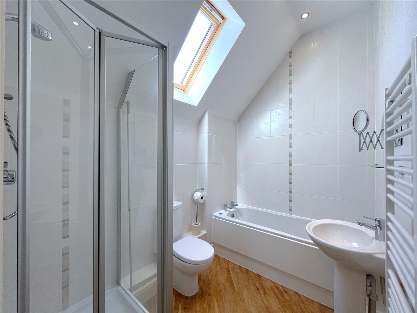 Saxon Court, Guys Cliffe Avenue, Royal Leamington Spa 16