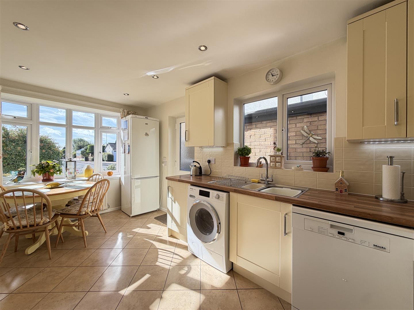 Hathaway Drive, Woodloes Park, Warwick 8