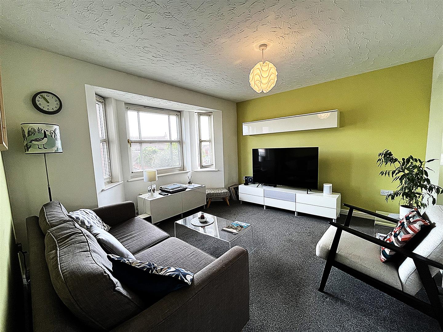 Bromhurst Way, Chase Meadow, Warwick 2