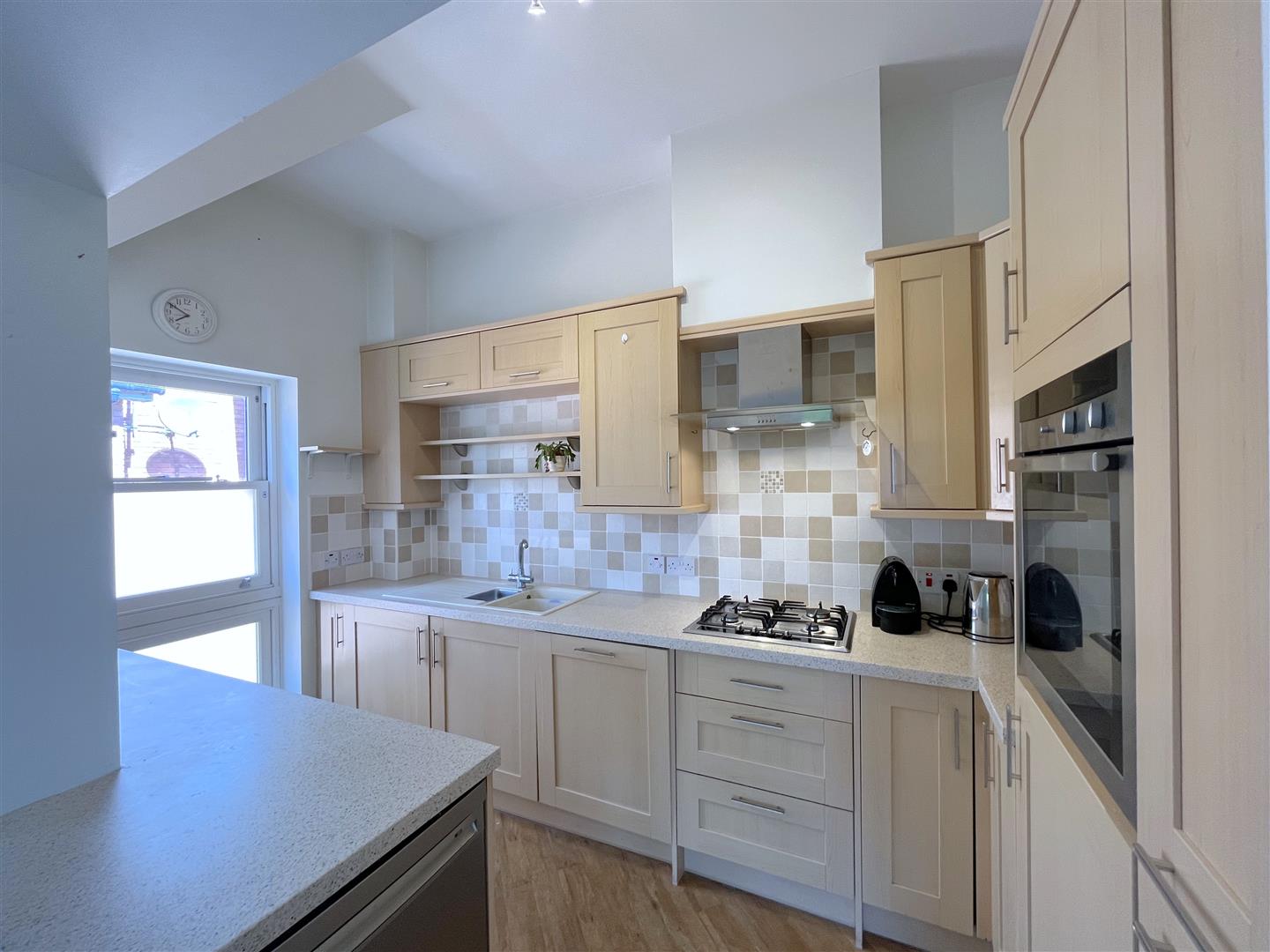 Saxon Court, Guys Cliffe Avenue, Royal Leamington Spa 11
