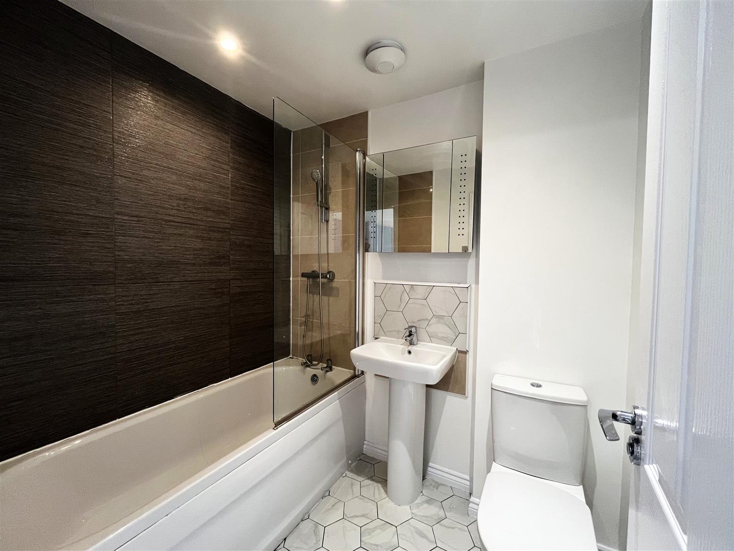 Hankinson Road, Warwick 15