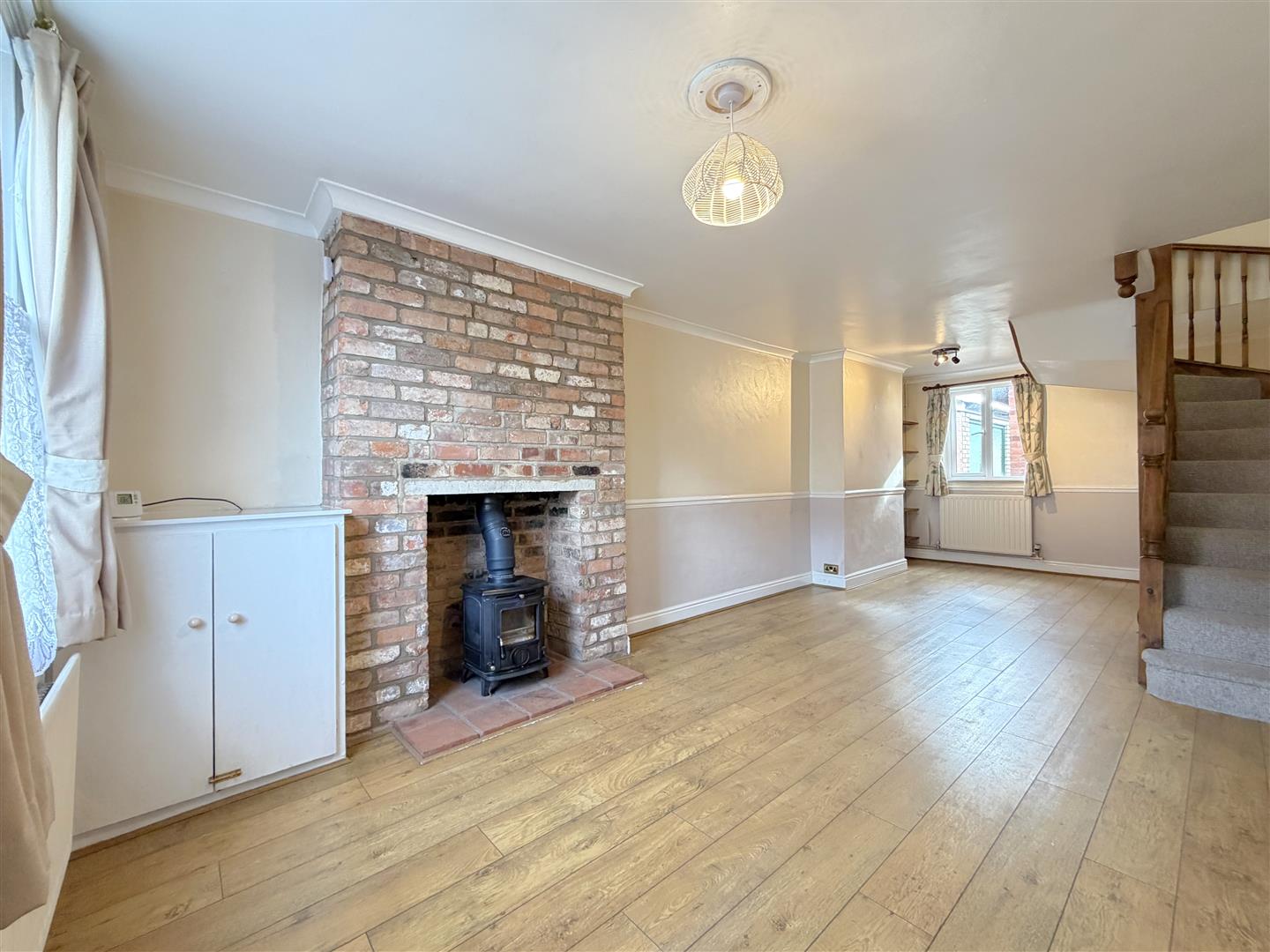 Linen Street, WARWICK 5