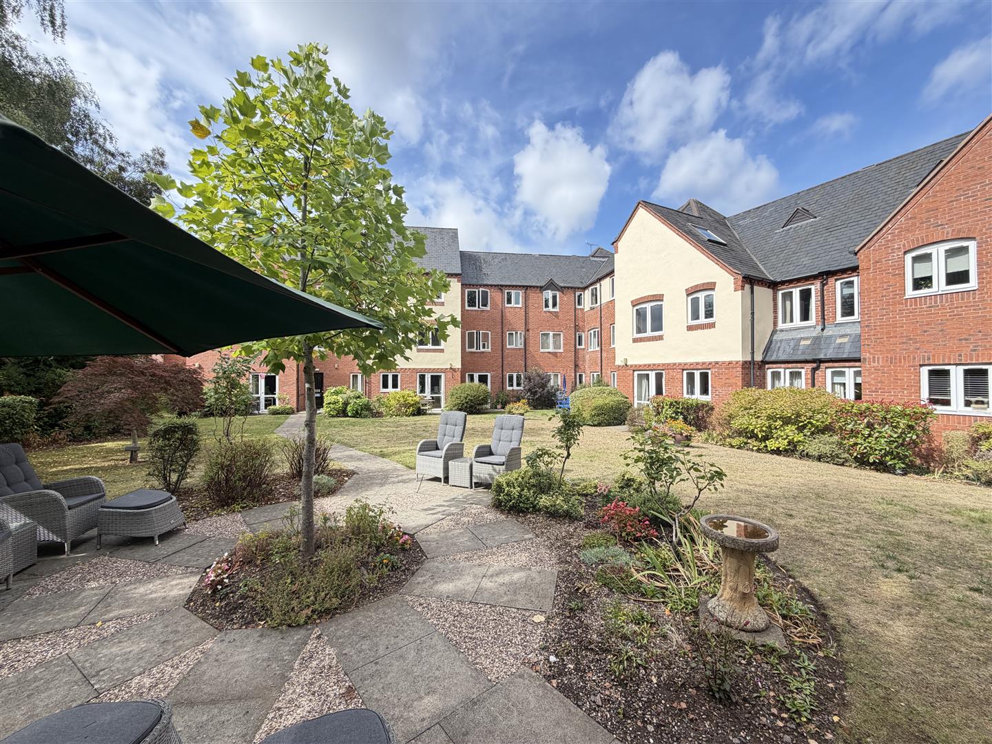 Montgomery Court, Coventry Road, Warwick 2