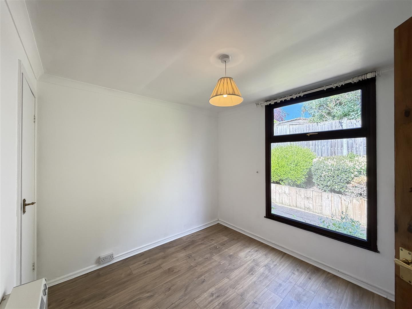 Fields Court, Off Cliffe Way, (or Coventry Rd) Warwick 14