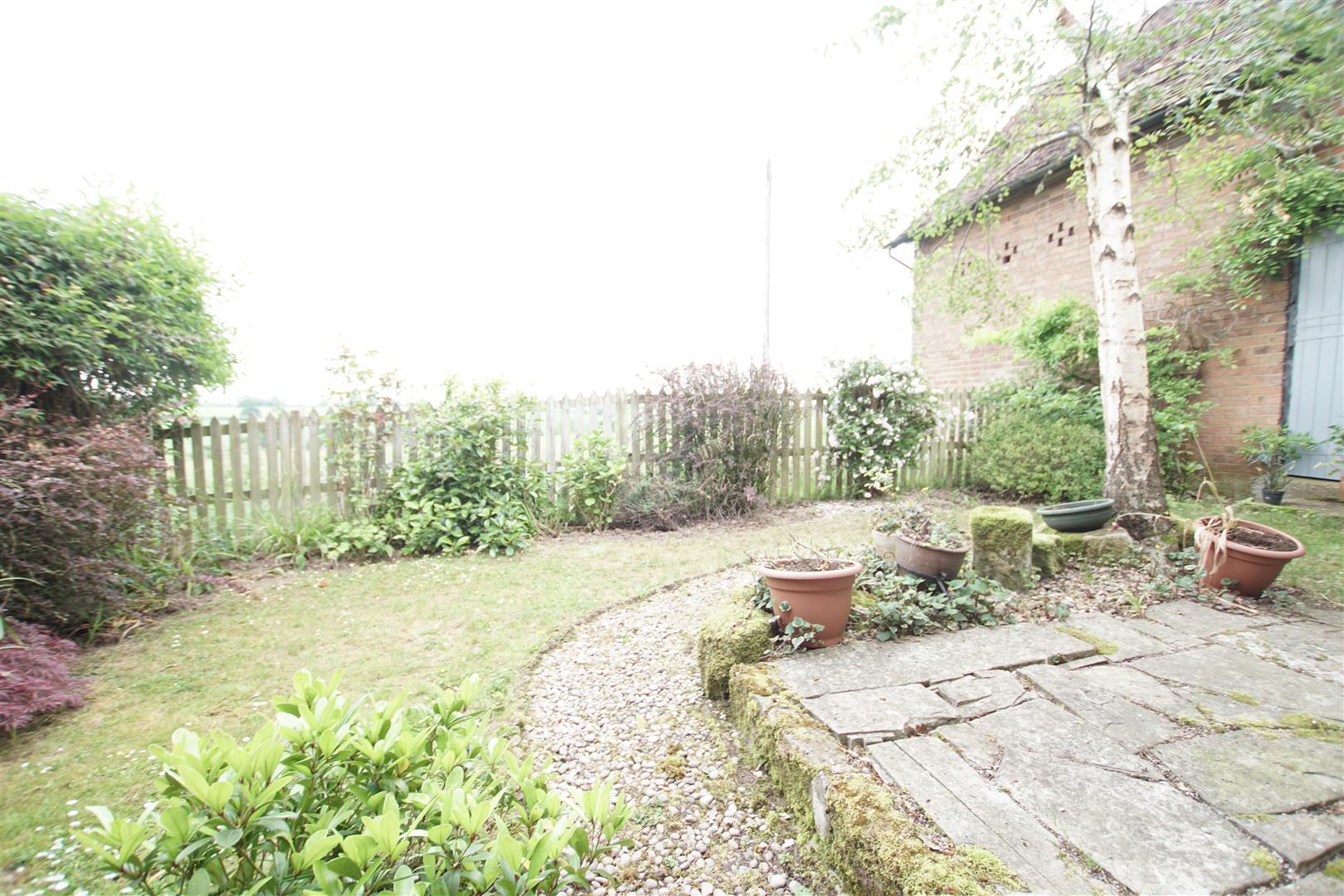 Norton Lindsey Road, Hampton-on-the-Hill, WARWICK 14
