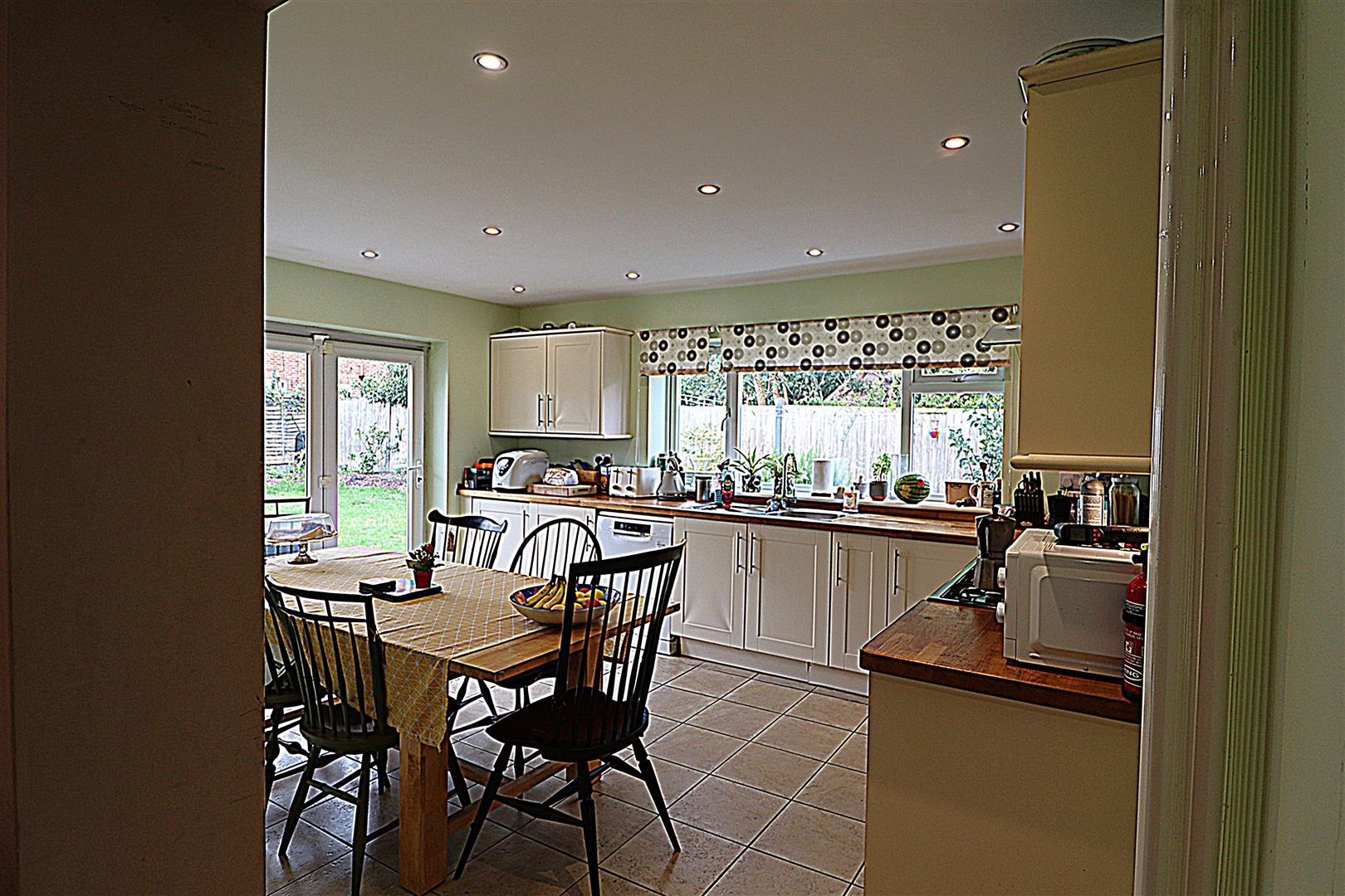 Rich Close, Warwick 5