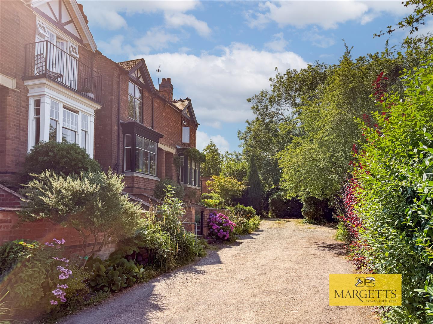St Pauls Close, Off Linen Street, Warwick