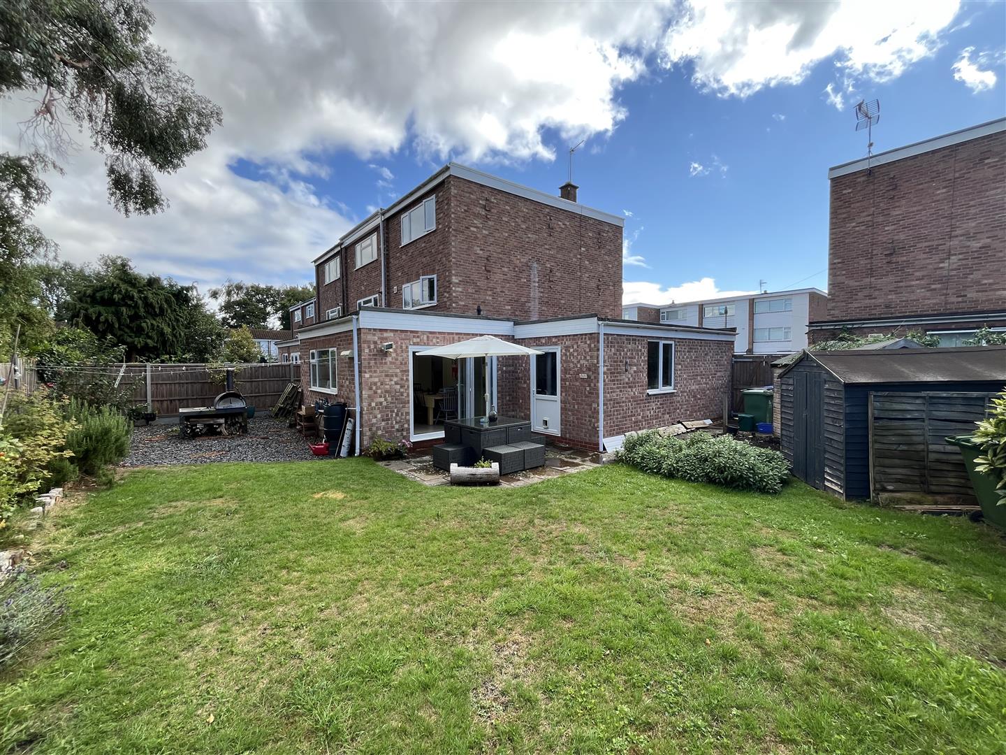 Rich Close, Warwick 2