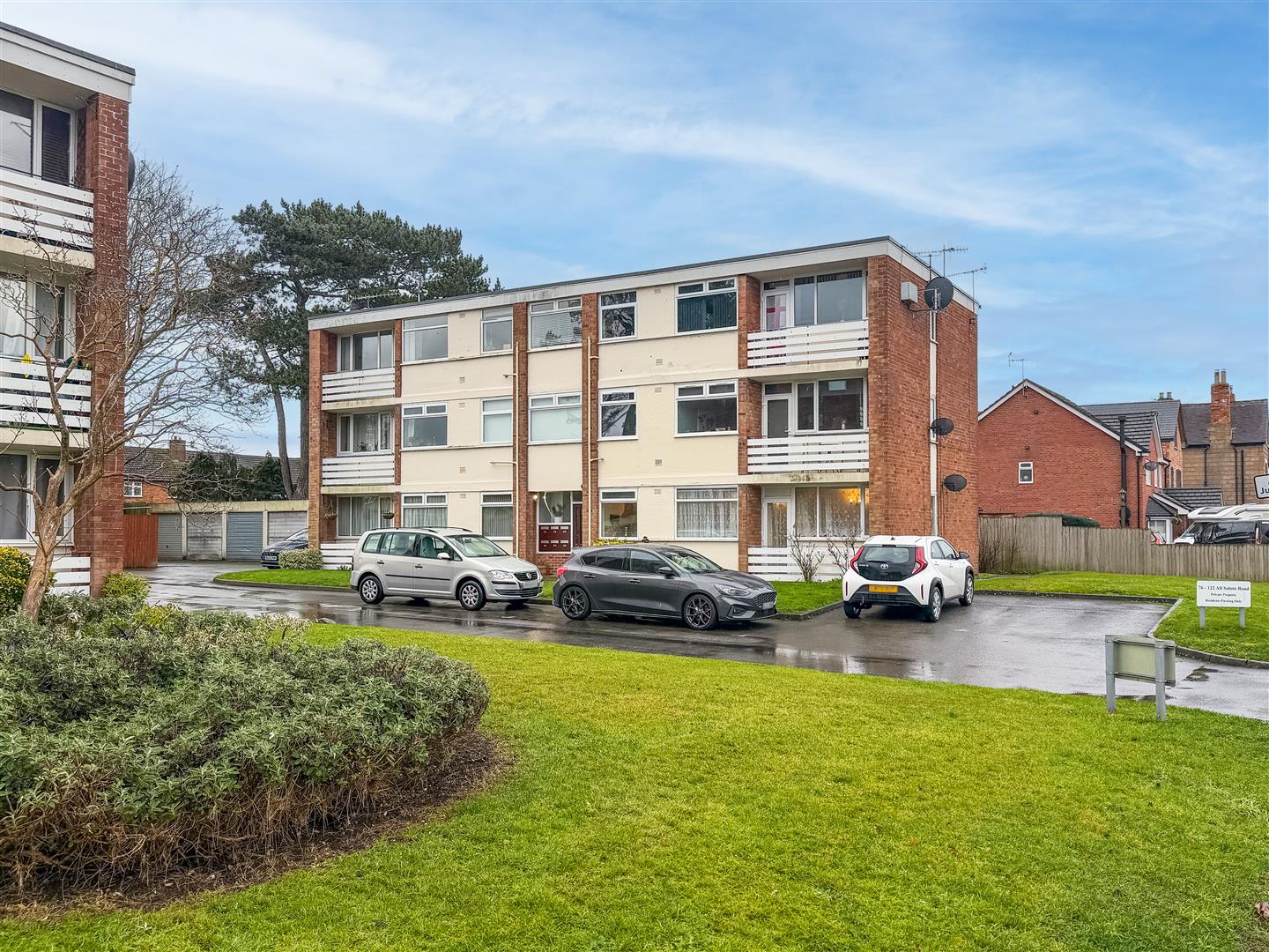 All Saints Road, Warwick