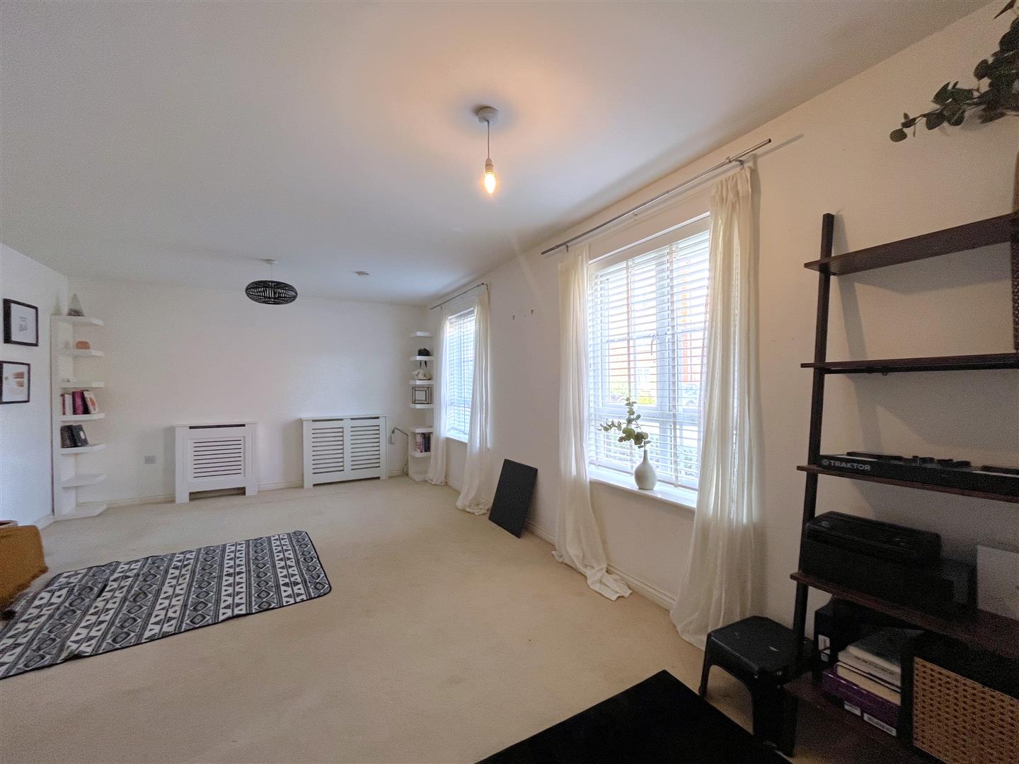 Turberville Place, Warwick 5