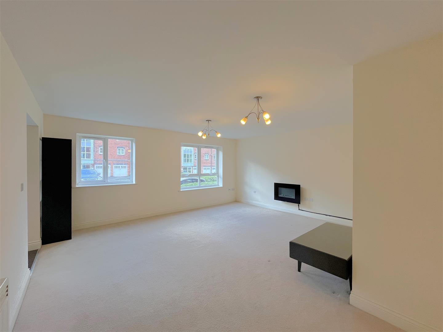 Cape Ct, Chandley Wharf, Warwick 8