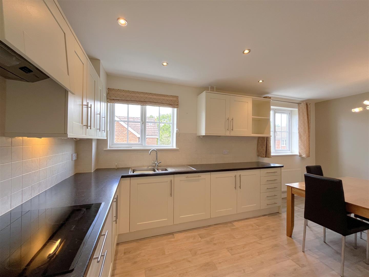 Wilmhurst Road, Warwick 11