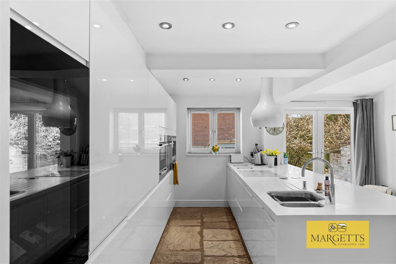 Hampton Street, Warwick 12