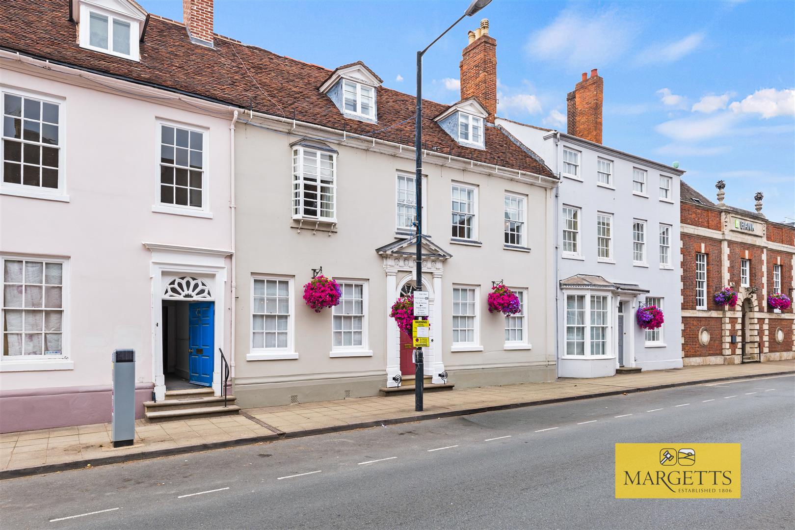 High Street, Warwick 1