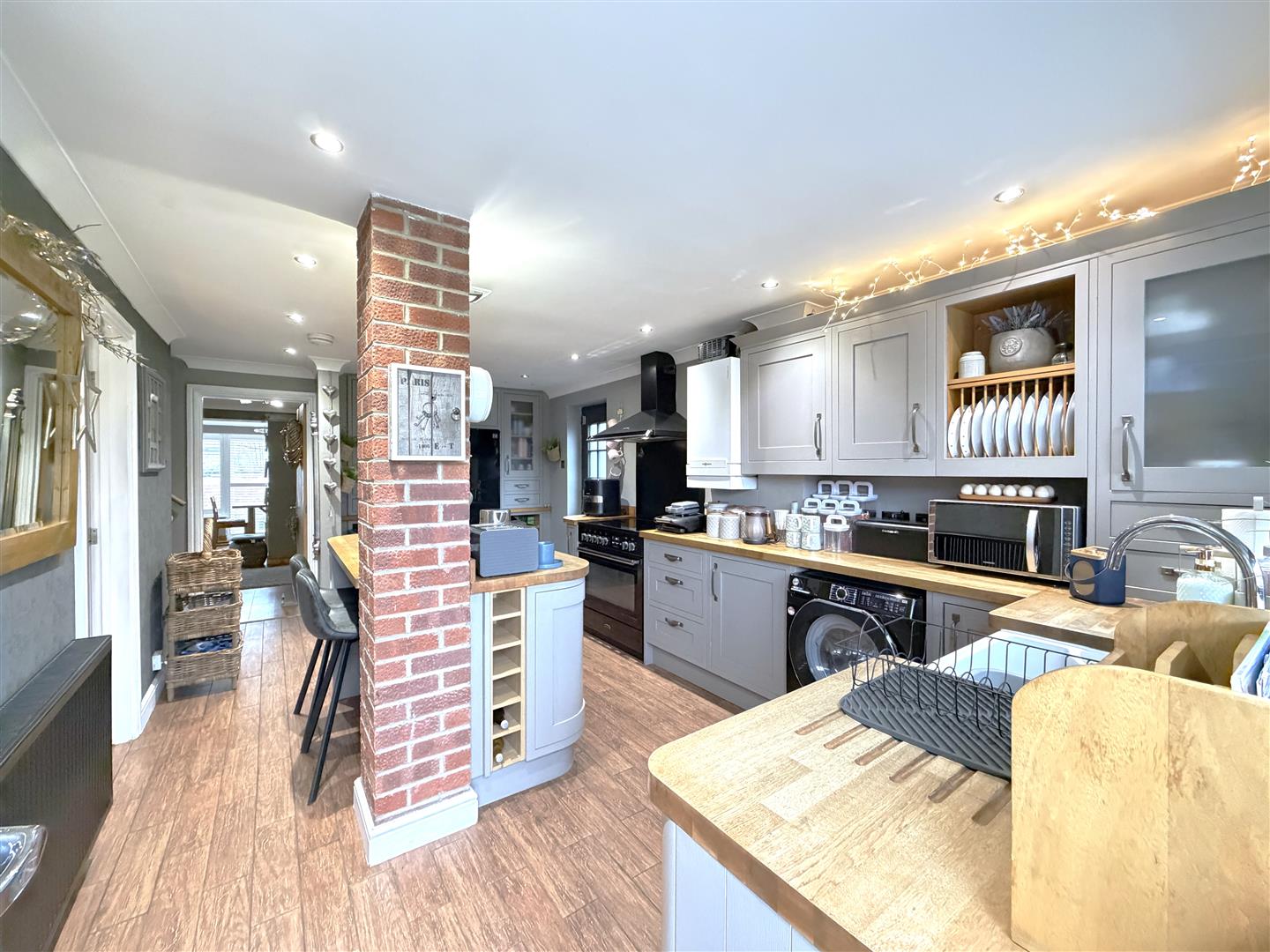 Exham Close, Woodloes Park, Warwick 7