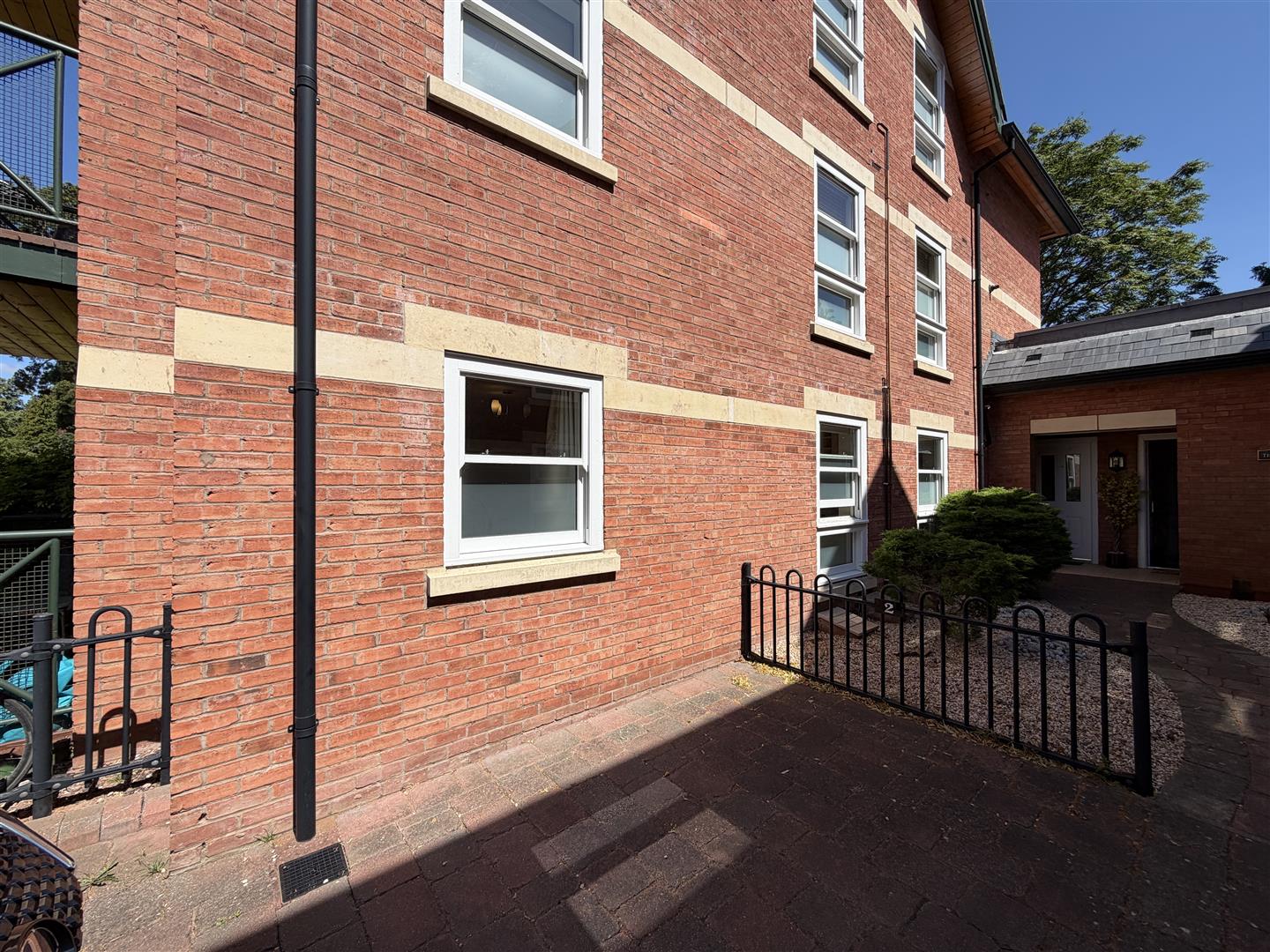 Guys Cliffe Avenue, Leamington Spa 19