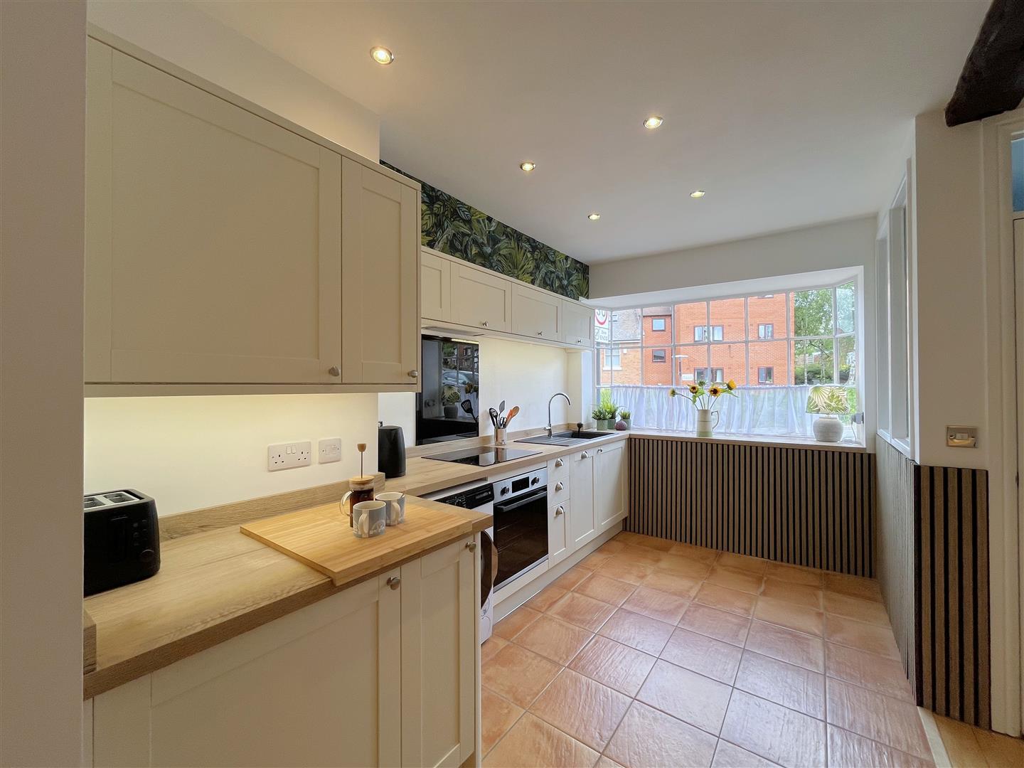 Saltisford, Warwick 10