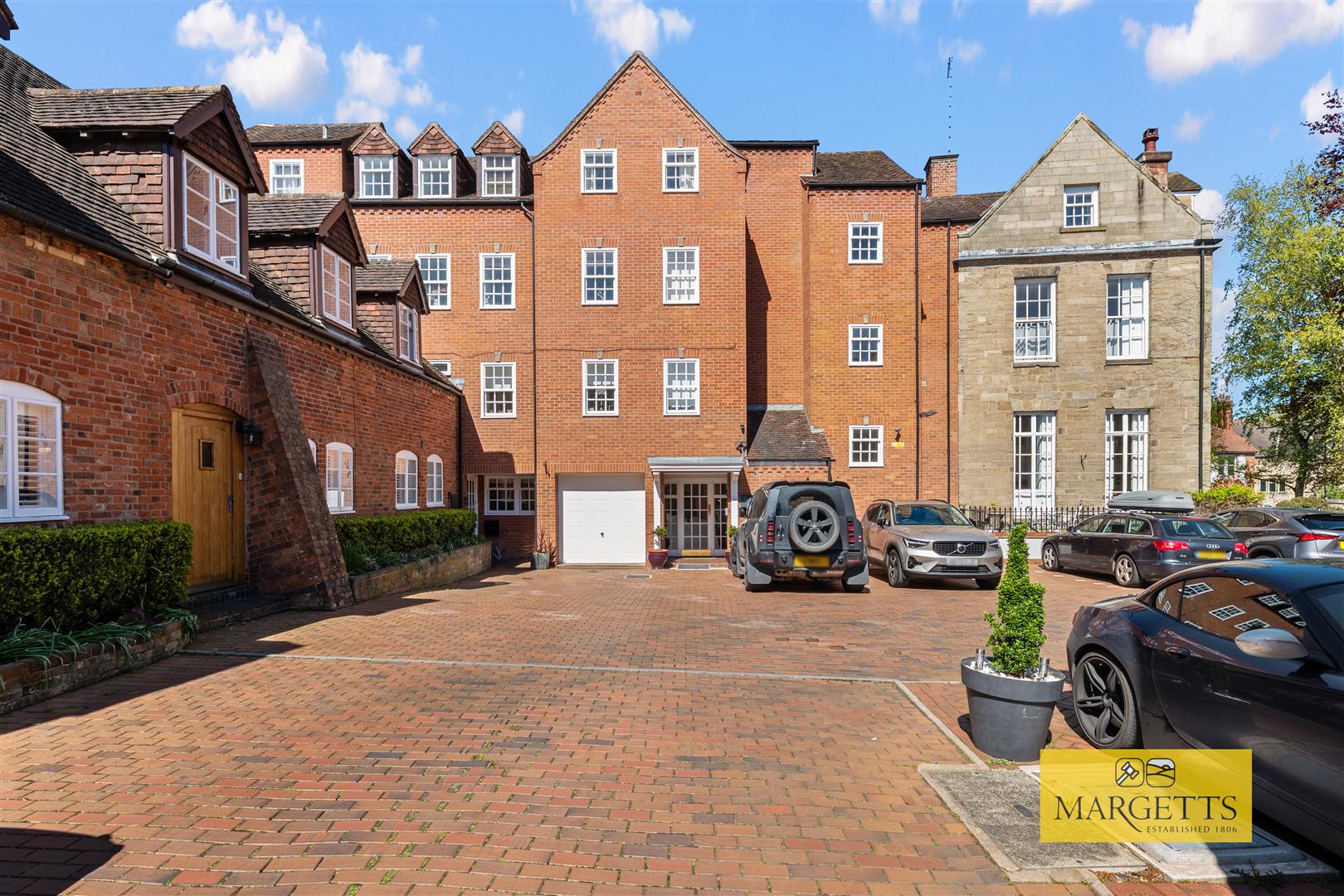 Eastgate House, Castle Lane, Warwick 3
