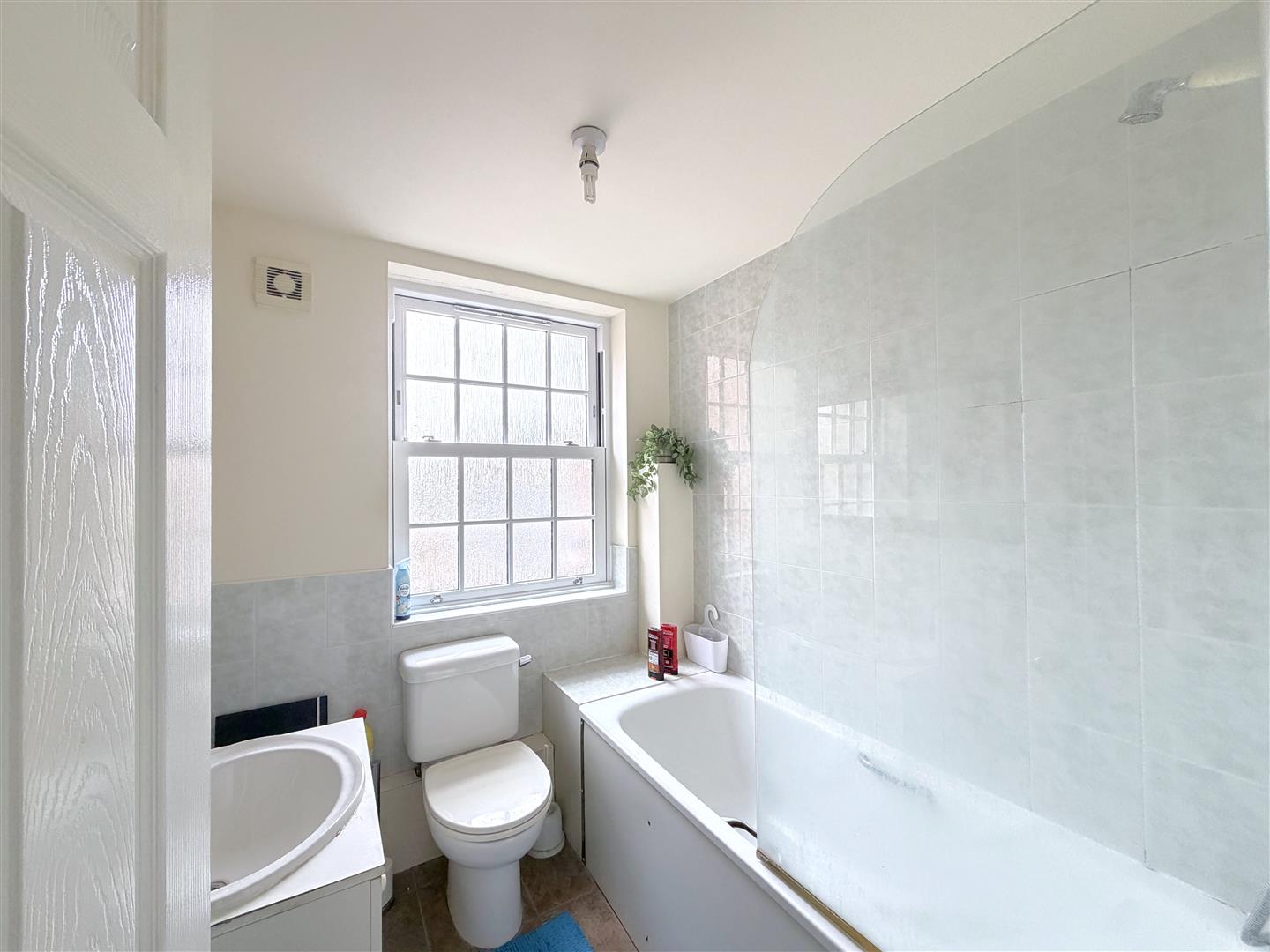 The Stables, Crompton Street, Warwick 9
