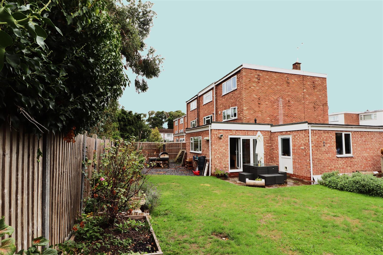 Rich Close, Warwick 20