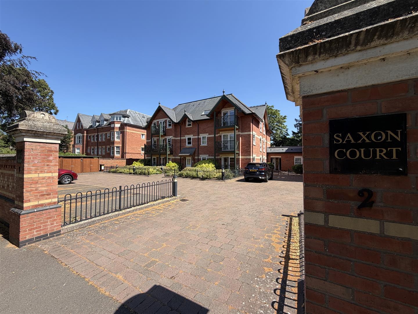 Guys Cliffe Avenue, Leamington Spa 1