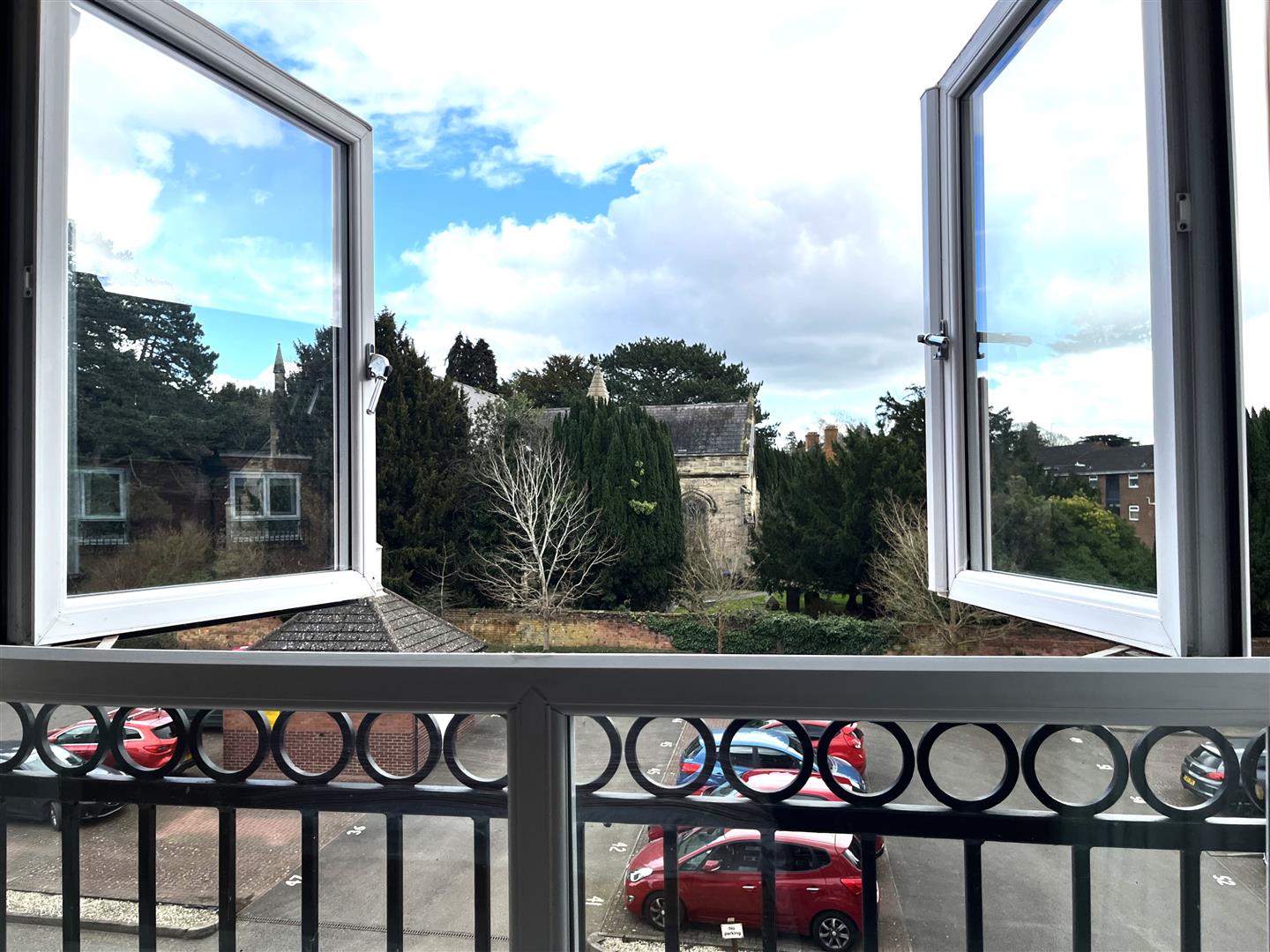 Bread And Meat Close, Warwick 11