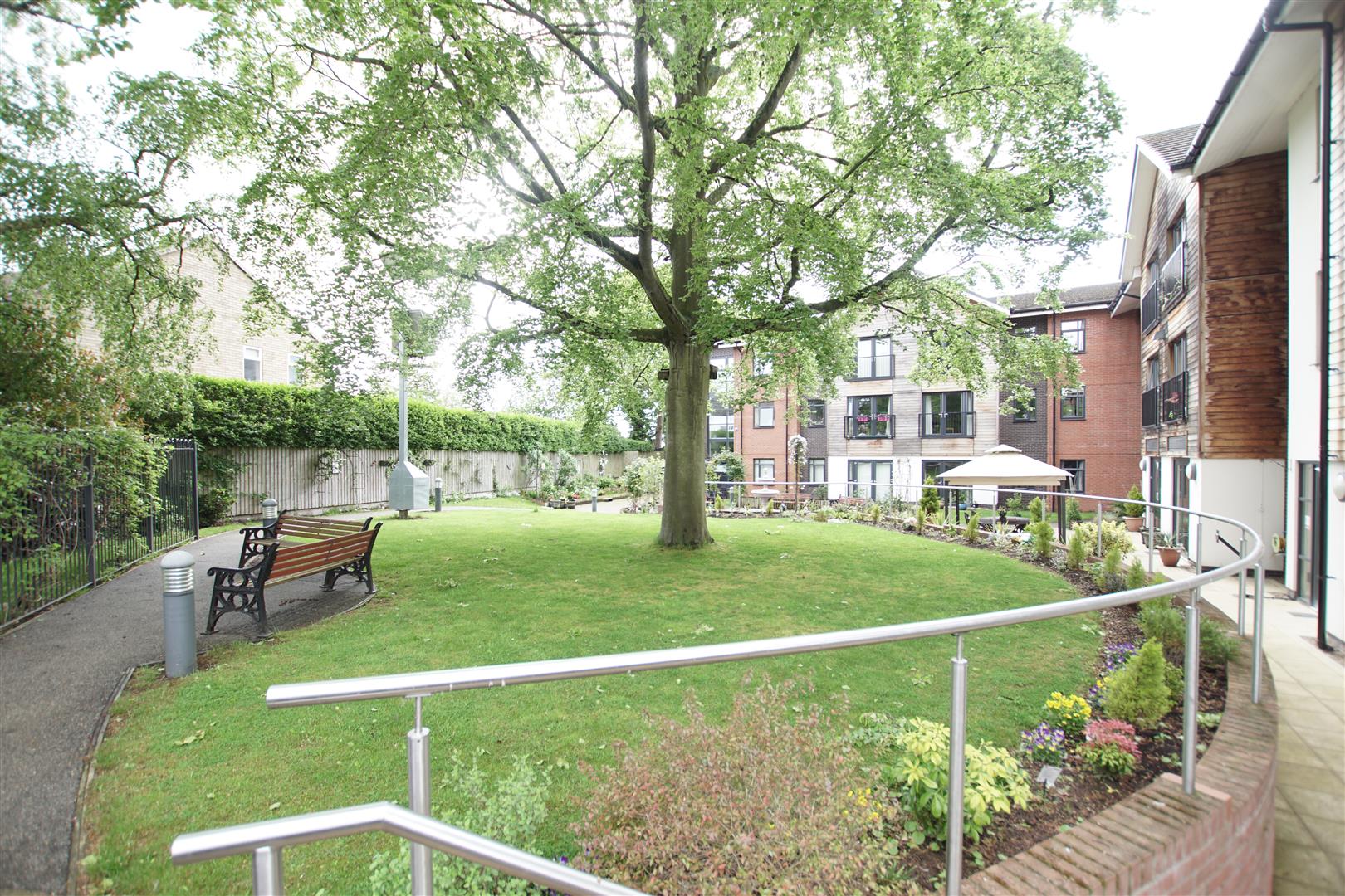 Rohan Gardens, All Saints Road, Warwick 18