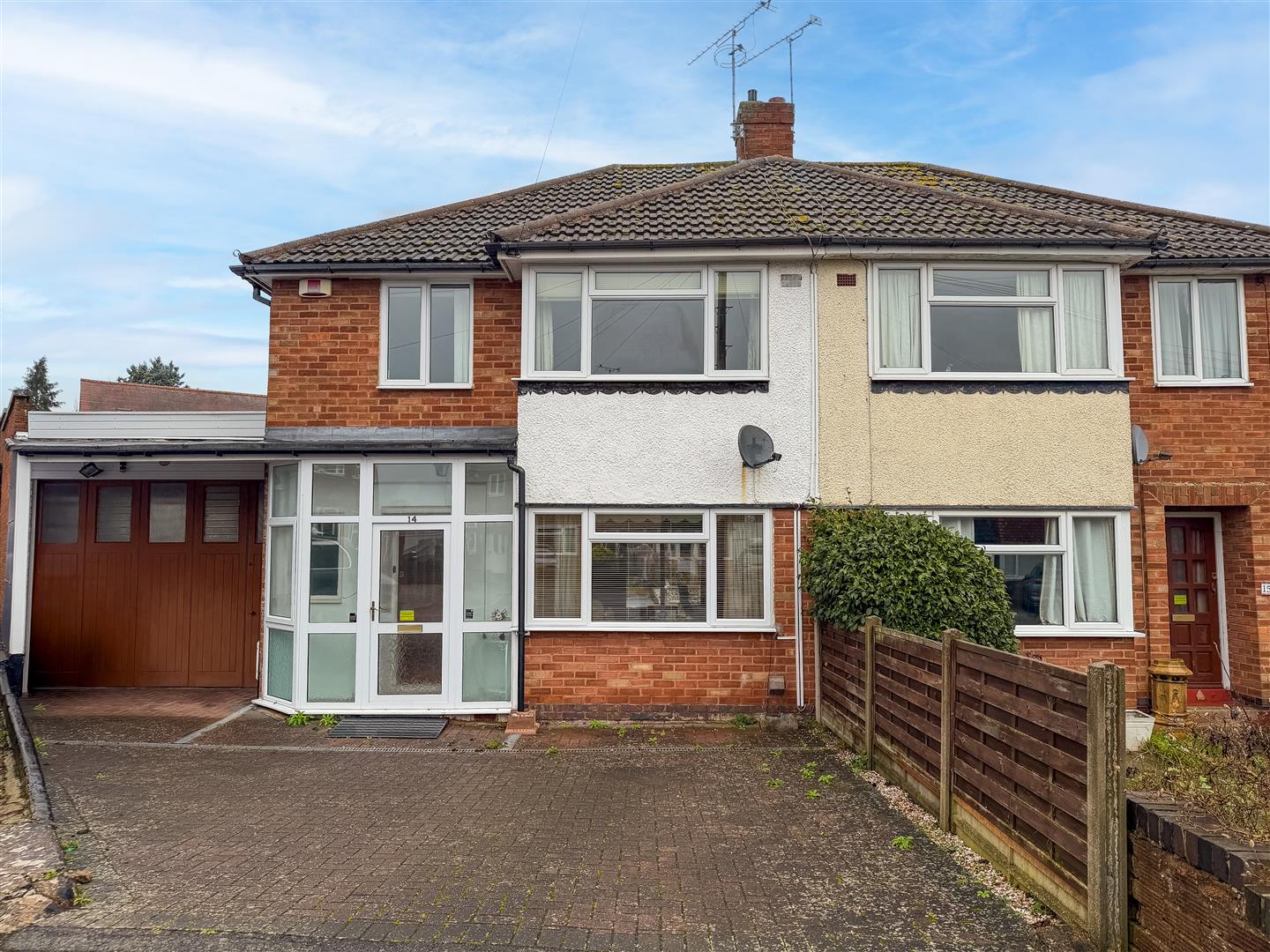 Highlands Close, Warwick