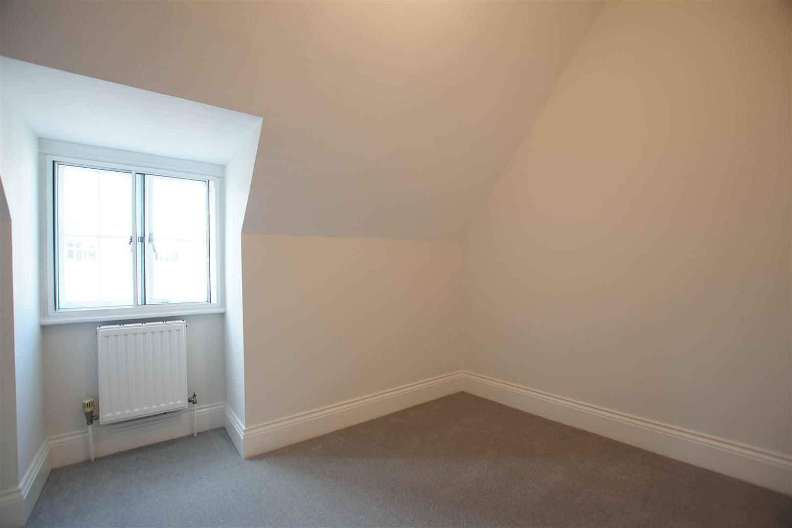 Neville Court, Jury Street, Warwick 23