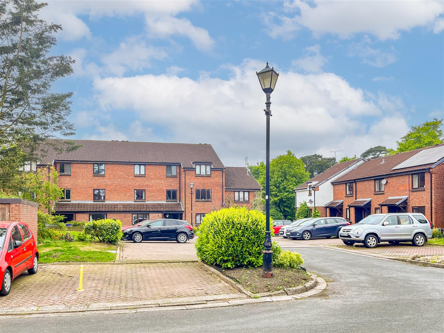 William Tarver Close, Warwick