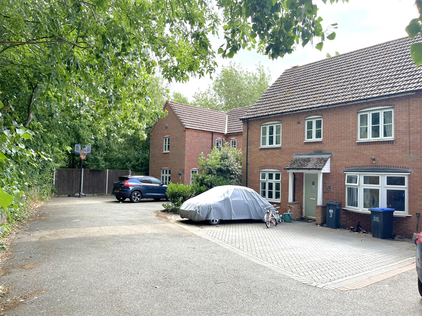 Purser Drive, Chase Meadow, Warwick