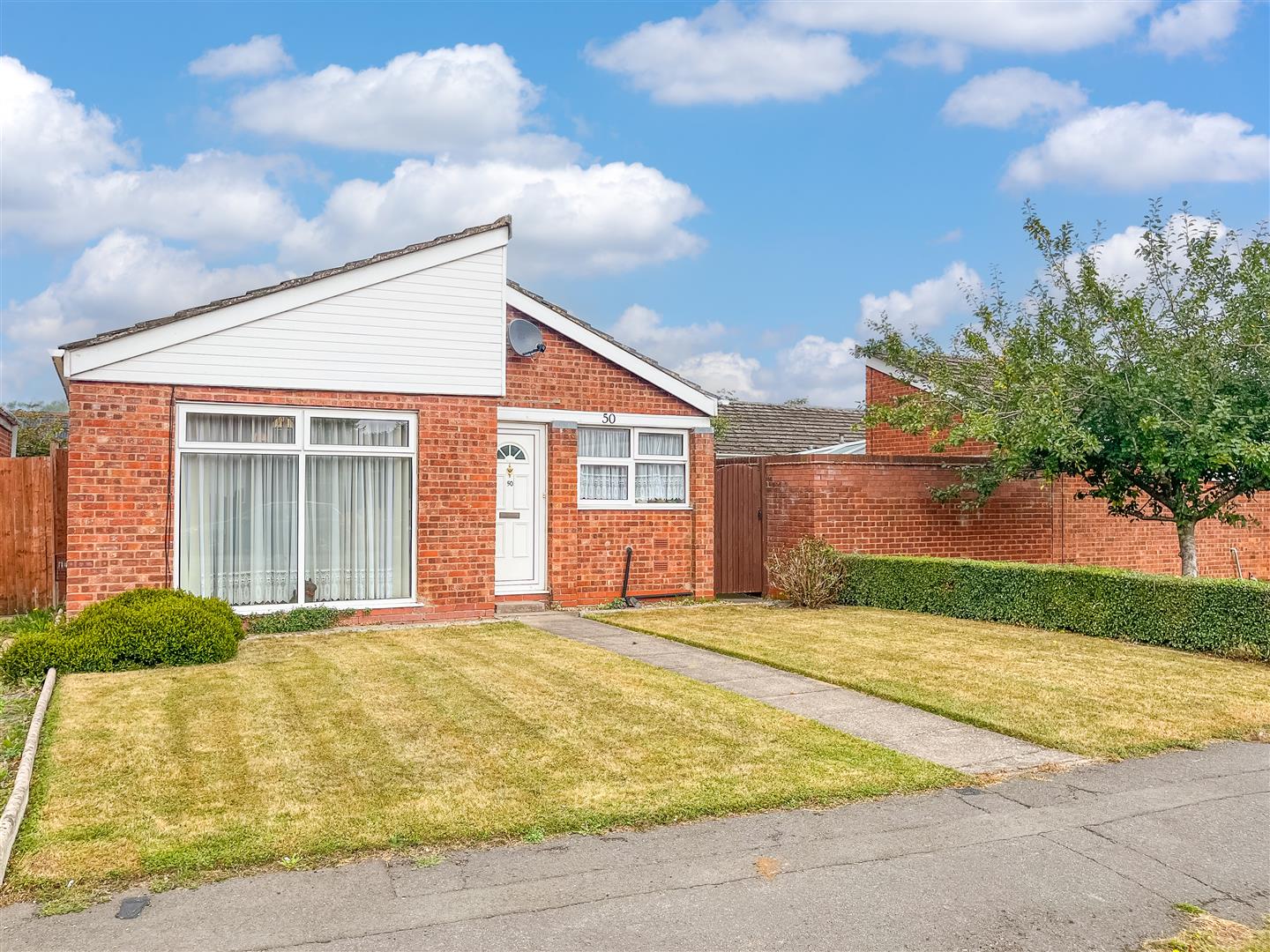 Woodloes Avenue South, Woodloes Park, Warwick