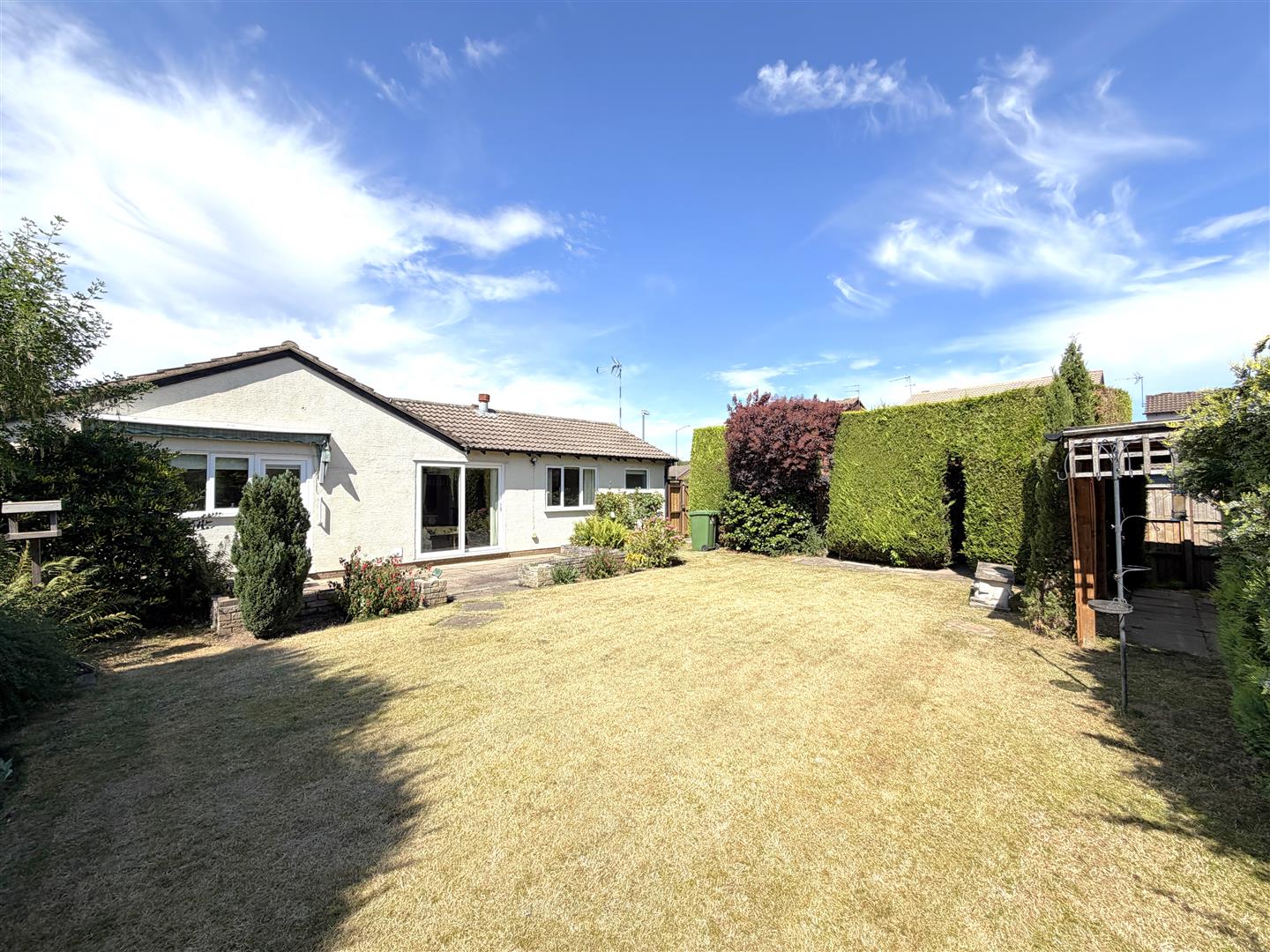 Hathaway Drive, Woodloes Park,  Warwick 2