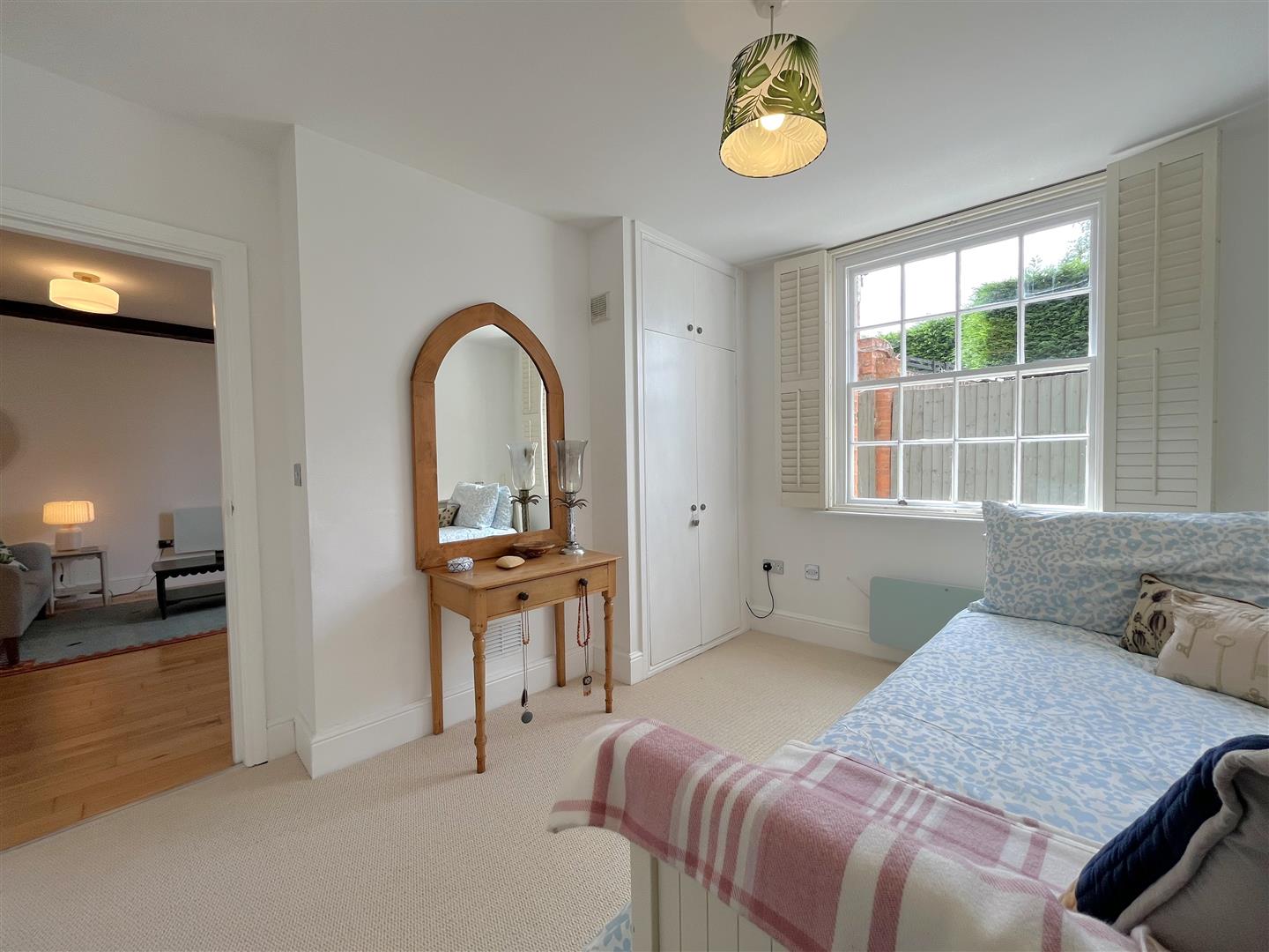 Saltisford, Warwick 17