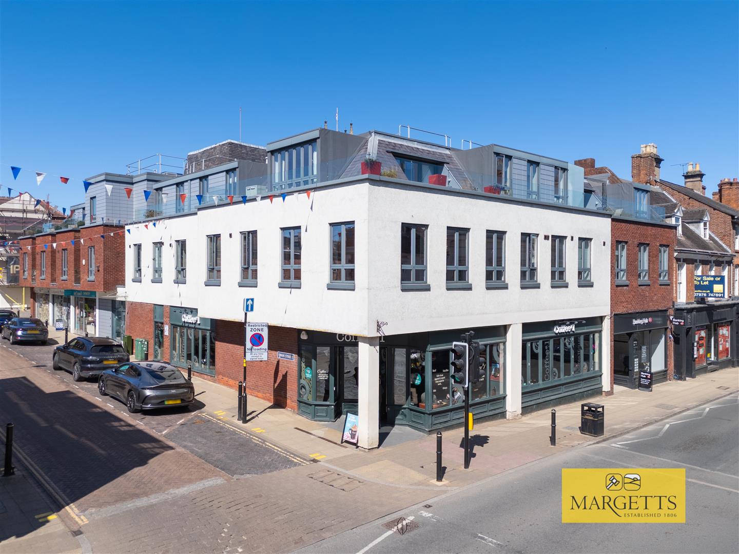 Swan Court, Swan Street, Warwick 2