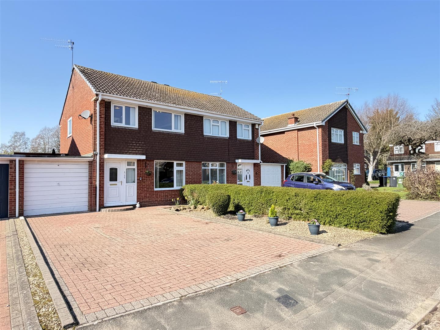 Makepeace Avenue, Woodloes Park, Warwick 1