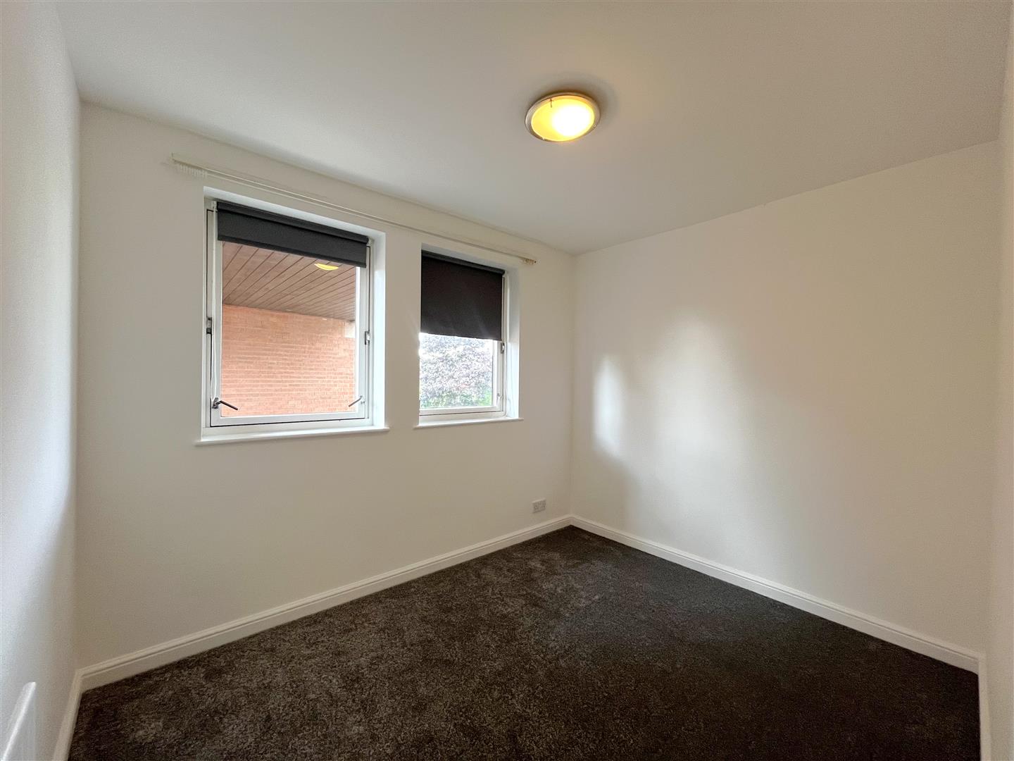 Oken Court, Central Warwick 8