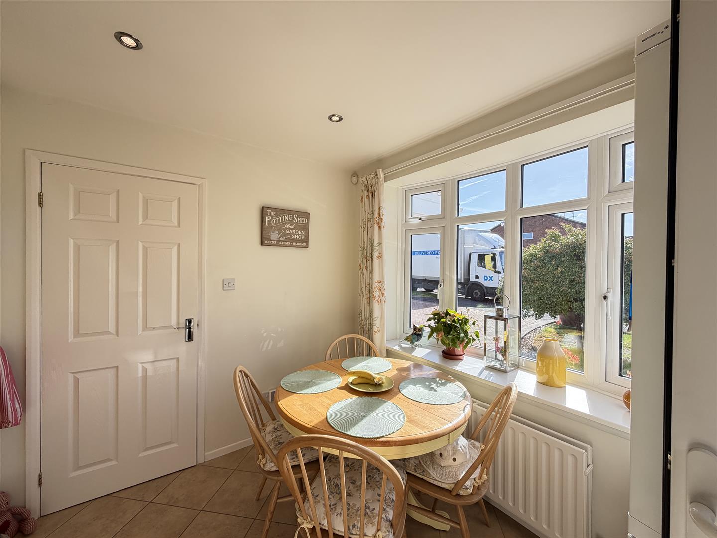 Hathaway Drive, Woodloes Park, Warwick 10