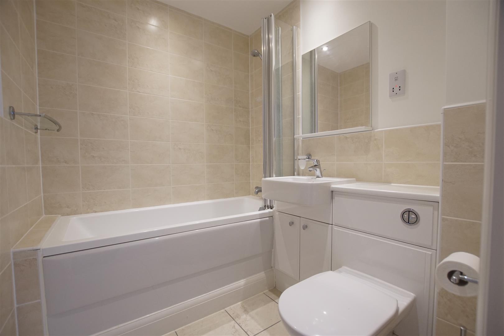 Bridge House, Sir Anthony Eden Way, Warwick 7