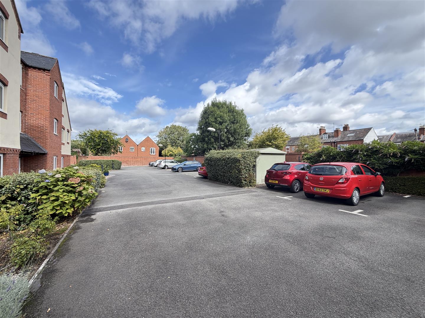 Montgomery Court, Coventry Road, Warwick 16
