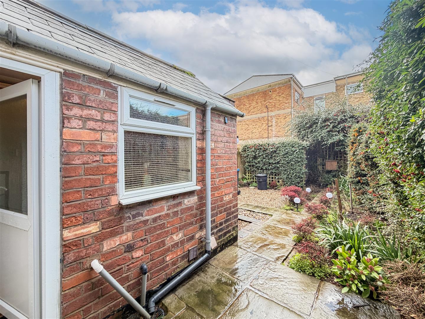 Hill Street, Warwick 16