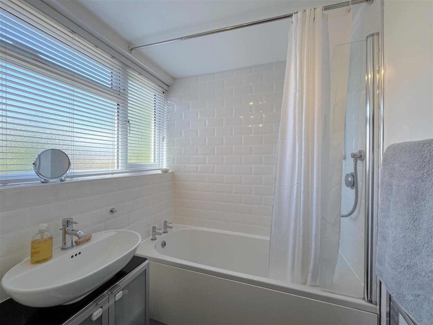 Marten Close, Hampton Magna, Warwick 18