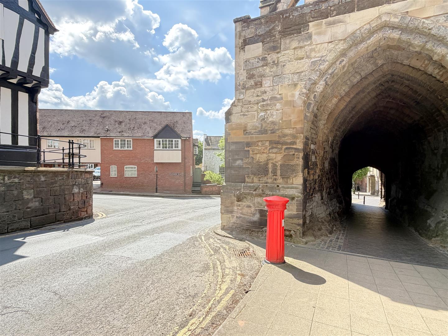 Leycester Place, Central Warwick 18