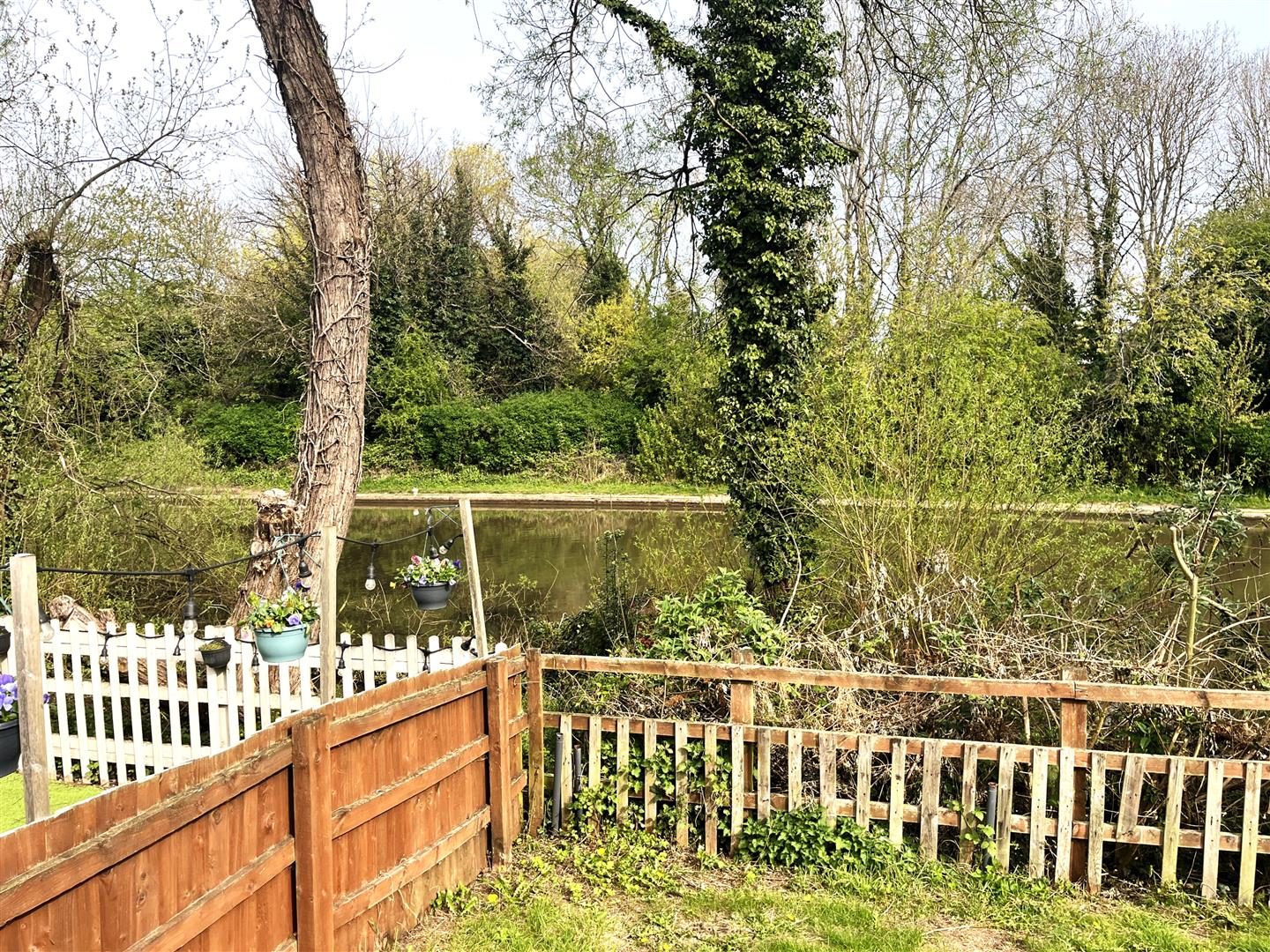 Hankinson Road, Warwick 2
