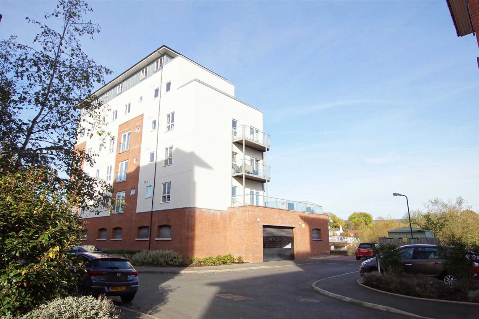 Bridge House, Sir Anthony Eden Way, Warwick 2