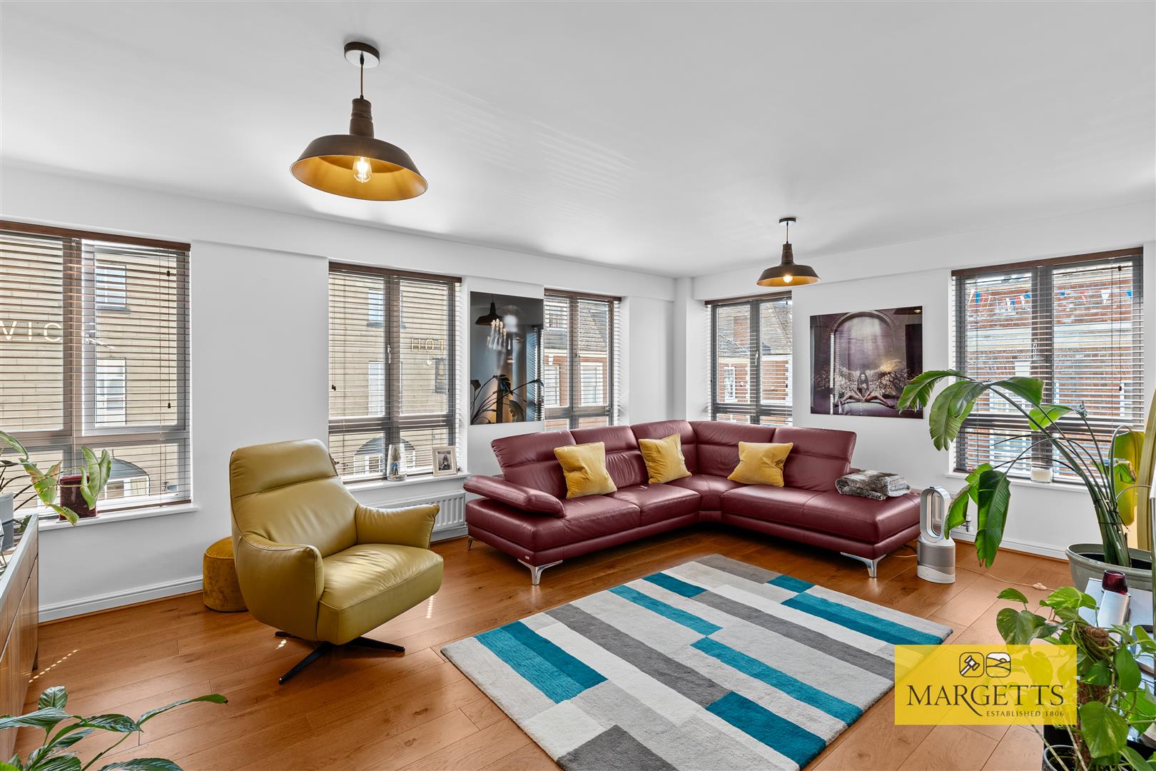 Swan Court, Swan Street, Warwick 4