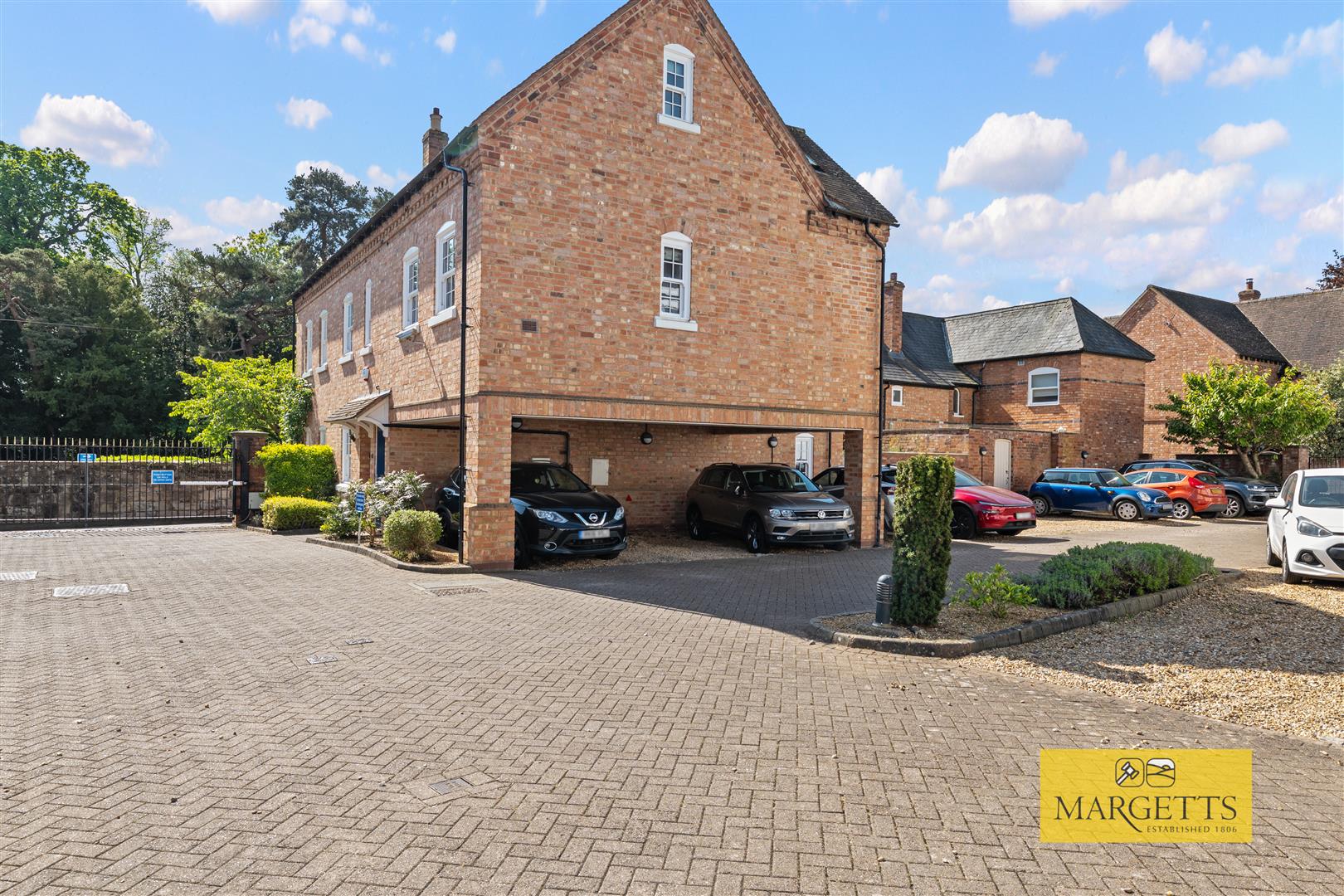 Castle Lane, Warwick 4