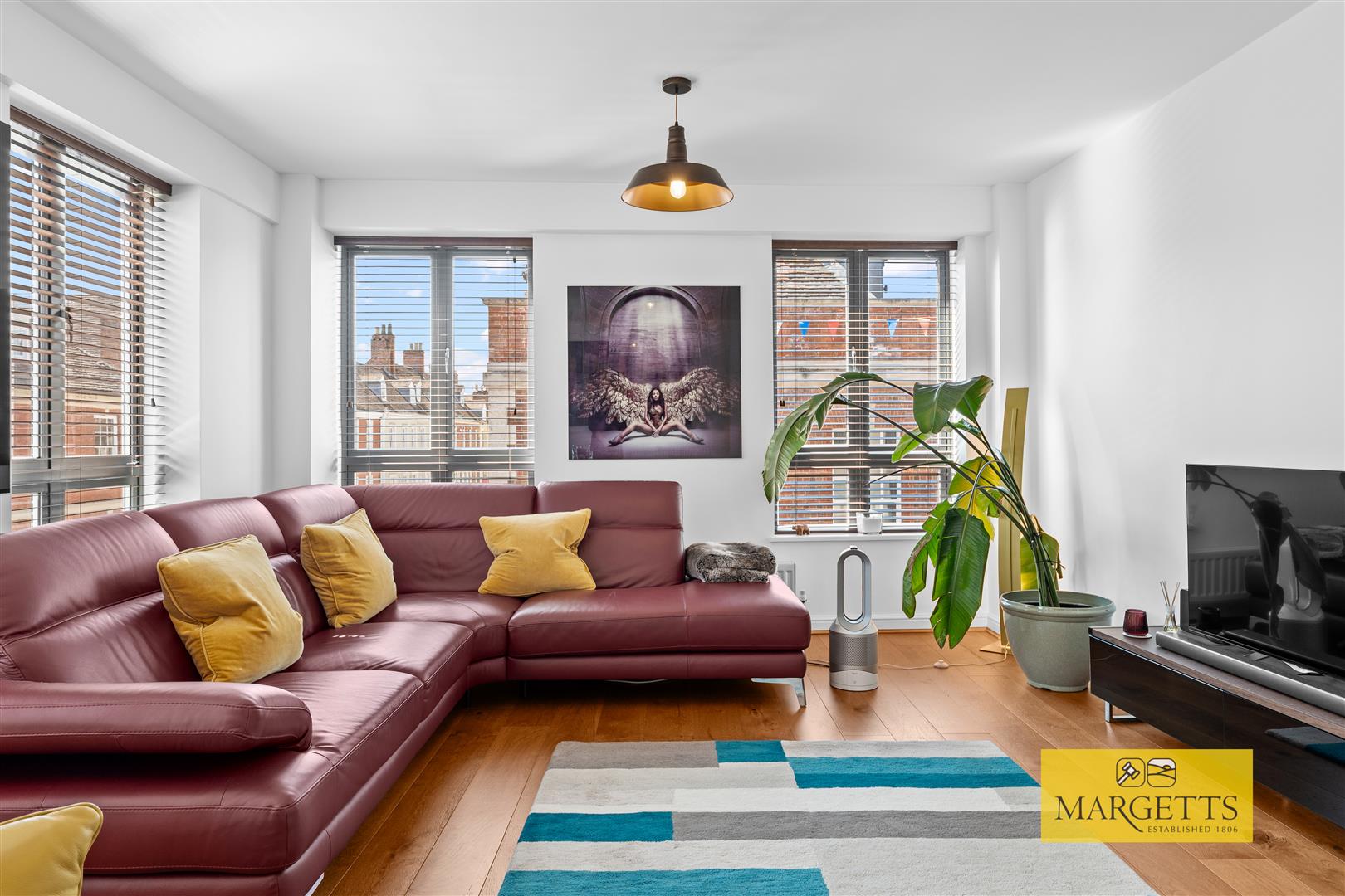 Swan Court, Swan Street, Warwick 5