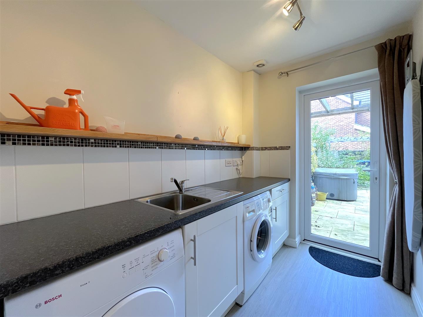 Wilmhurst Road, Warwick 6